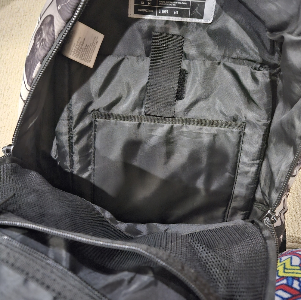 Air Jordan Collection Backpack - Picture 4 of 6